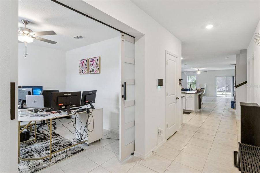 Furnished interior view inside a new home in , Lakeland (Image 38).