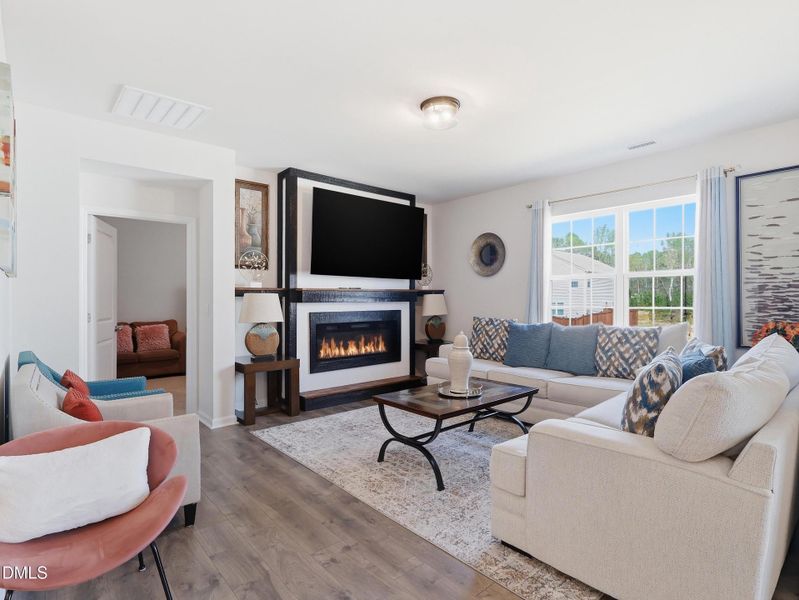 15_012_img_8261_with_fire_autoremove_243 15_012_img_8261_with_fire_autoremove_243