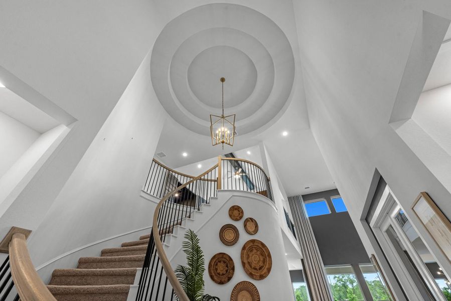 Entry & stairway views.