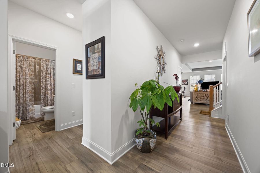 FOYER
