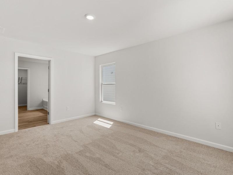 Spacious, unfurnished interior of a new home in Rolling Meadows, Jasper (Image 43).