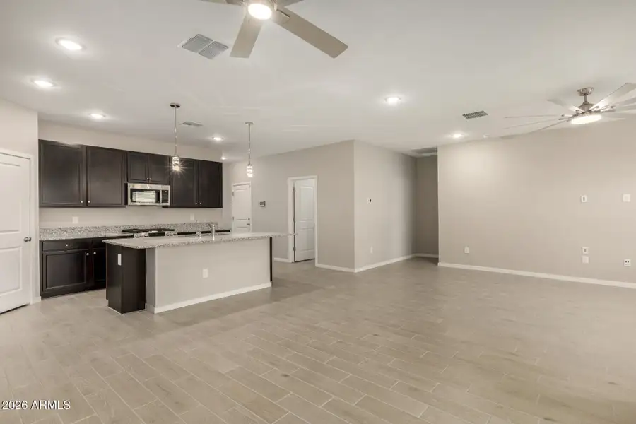 11 Straight Arrow 11 Straight Arrow