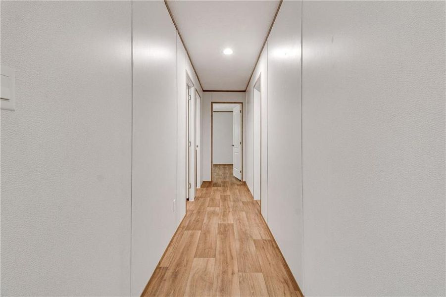 Spacious, unfurnished interior of a new home in , Villa Rica (Image 13).