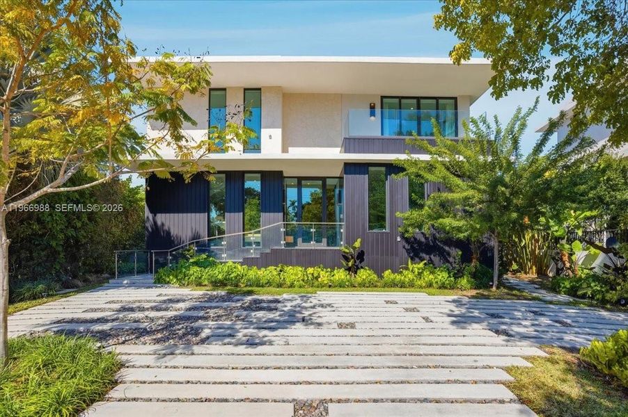 Image 29 of a home in .