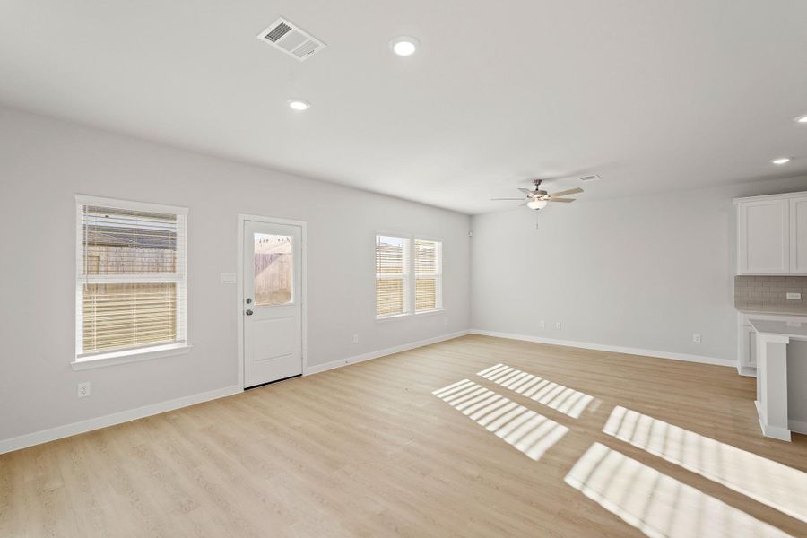 Spacious, unfurnished interior of a new home in Magnolia Springs, Montgomery (Image 14).