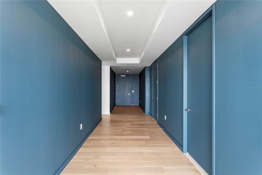 Spacious, unfurnished interior of a new home in , St. Petersburg (Image 34). Spacious, unfurnished interior of a new home in , St. Petersburg (Image 34).