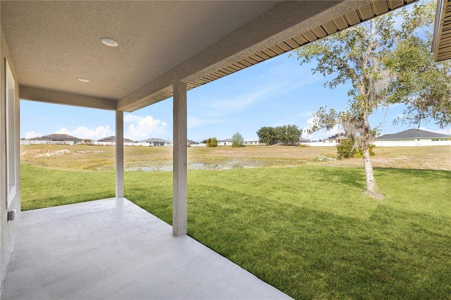 Exterior details and patio area of a home in , Poinciana (Image 3).