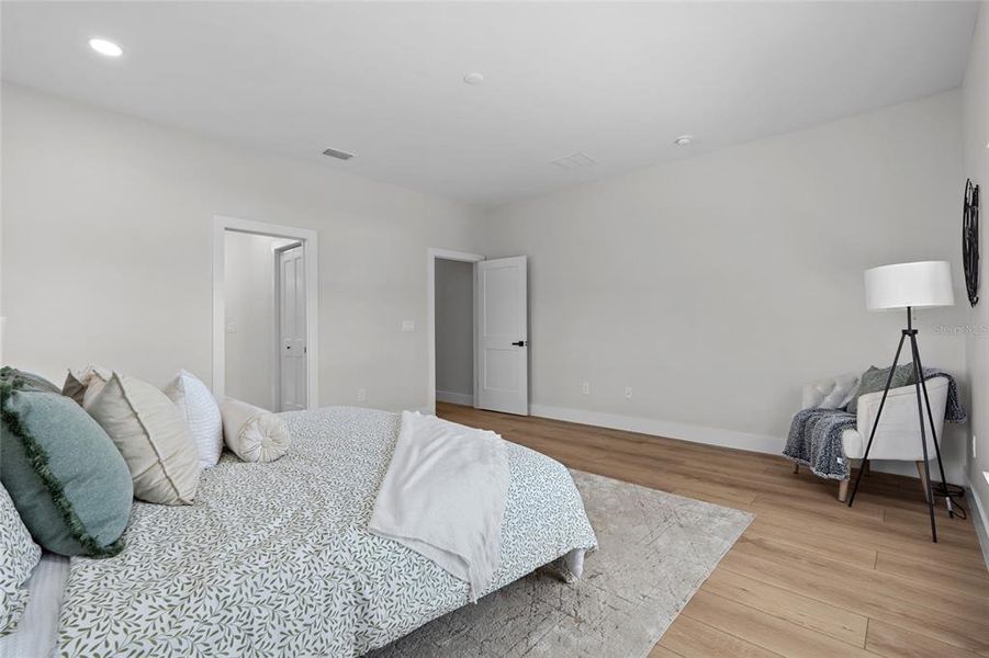 Furnished interior view inside a new home in , Tampa (Image 15).