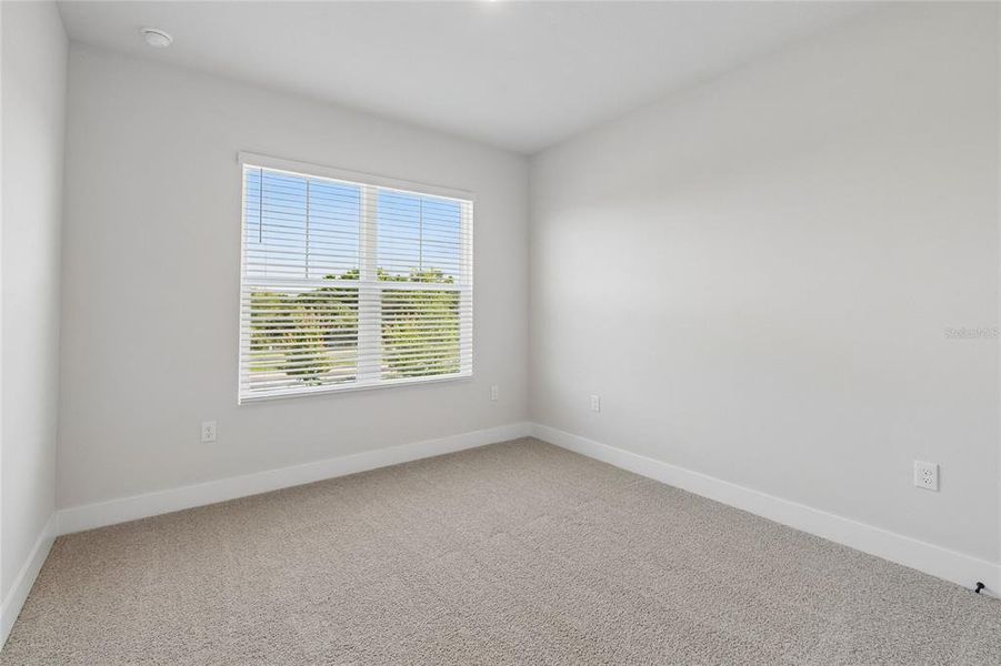 Spacious, unfurnished interior of a new home in , Sarasota (Image 22).