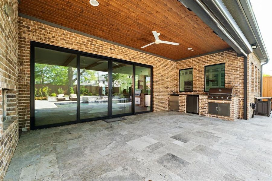 Exterior details and patio area of a home in , Dallas (Image 3).
