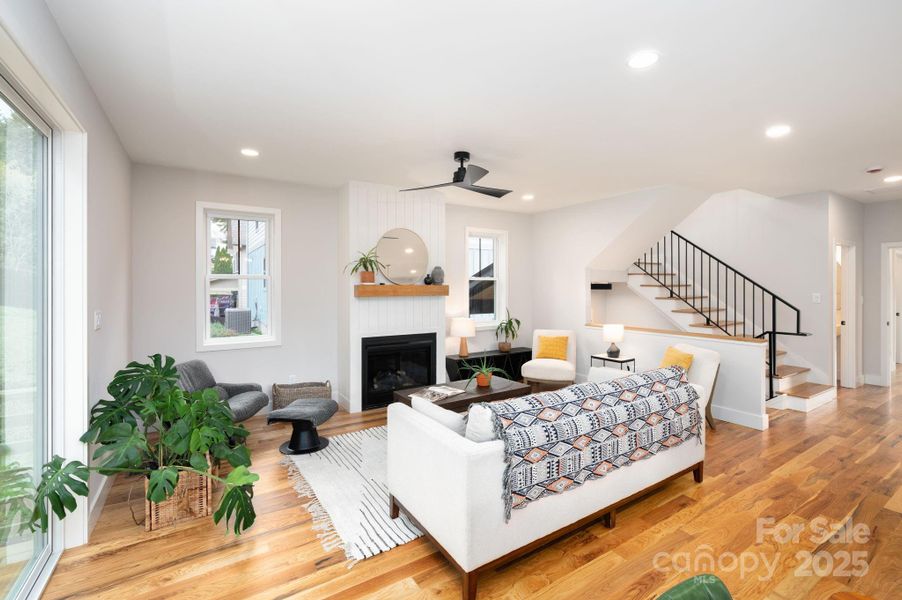 Gleaming White Oak Floors
