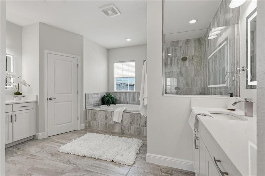 Furnished interior view inside a new home in , San Antonio (Image 31).