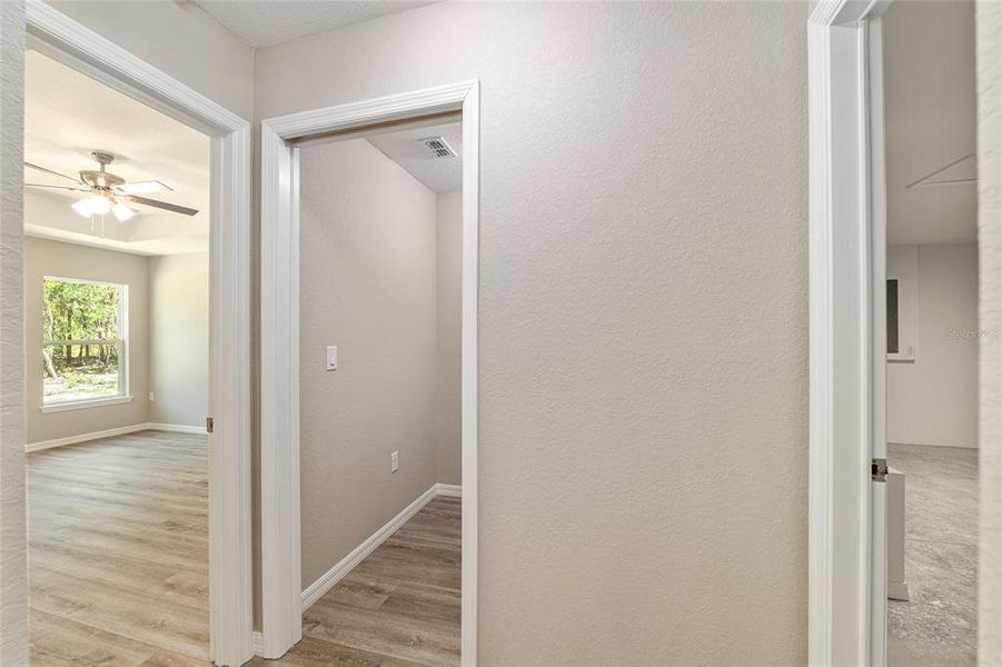 Spacious, unfurnished interior of a new home in , Dunnellon (Image 40).