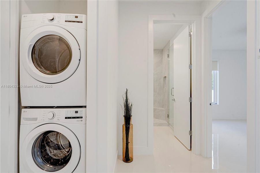 Guest quarters private laundry Guest quarters private laundry