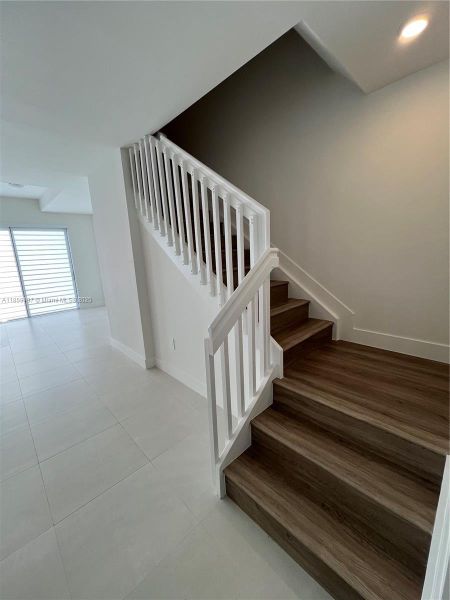 Spacious, unfurnished interior of a new home in , Miami (Image 18).