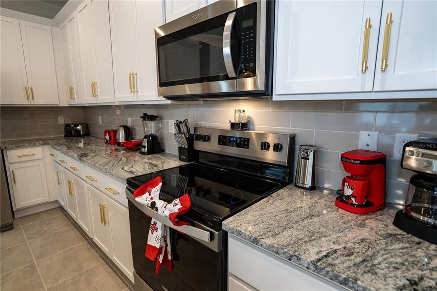 Furnished interior view inside a new home in Solara Resort, Kissimmee (Image 8).