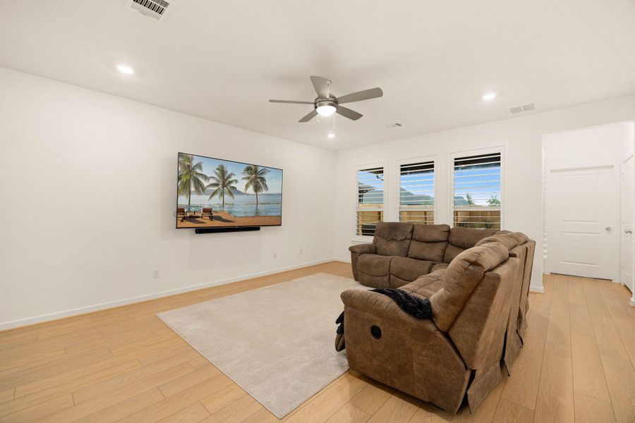 Furnished interior view inside a new home in Bonterra at Cross Creek Ranch 45s - Age 55+, Fulshear (Image 18).