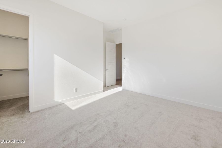 LARGE BEDROOMS WITH WALK IN CLOSETS