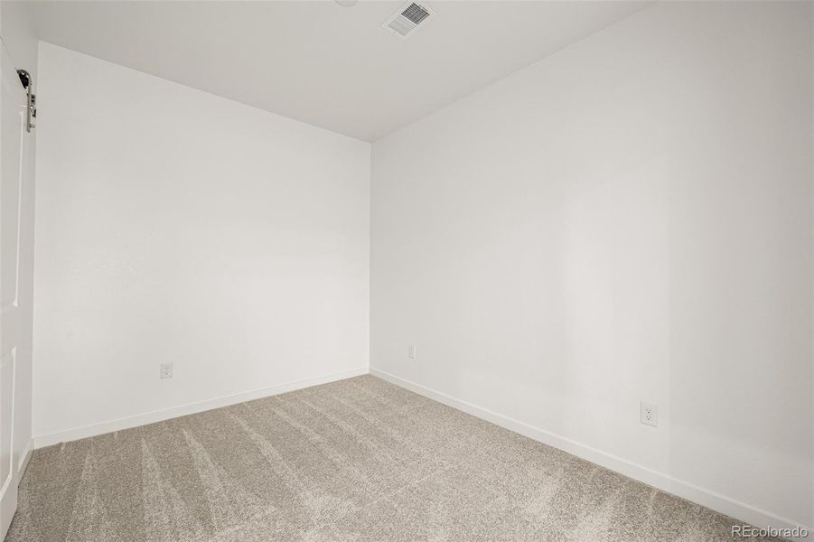 Spacious, unfurnished interior of a new home in , Denver (Image 19).