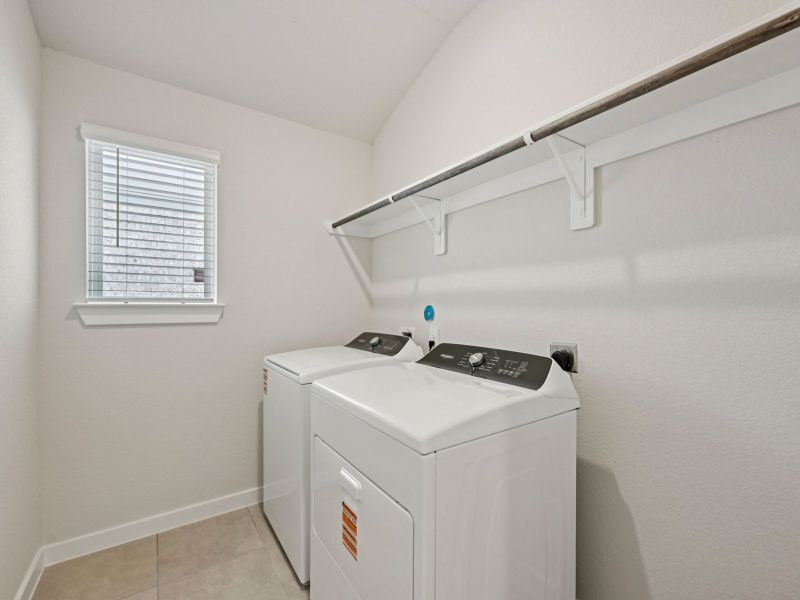Close-up of interior finishes inside a home in Stewart's Ranch, Conroe (Image 13).