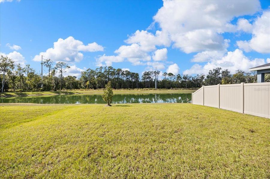 Exterior details and patio area of a home in Hickory Ranch, Auburndale (Image 3).