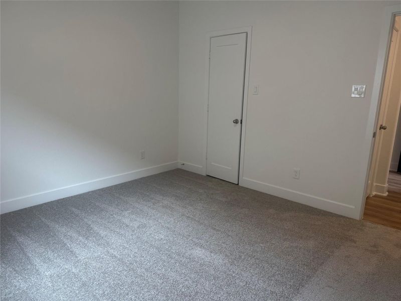 Spacious, unfurnished interior of a new home in Lexington Heights, Willis (Image 12).
