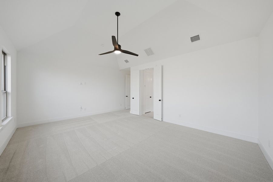 Spacious, unfurnished interior of a new home in Aster Park, McKinney (Image 27). Spacious, unfurnished interior of a new home in Aster Park, McKinney (Image 27).