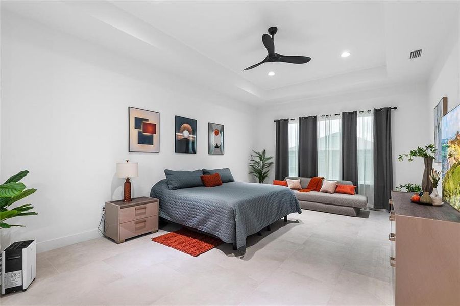 Furnished interior view inside a new home in , Kissimmee (Image 10).