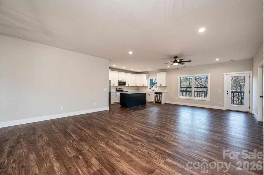 Spacious, unfurnished interior of a new home in , Lenoir (Image 33).