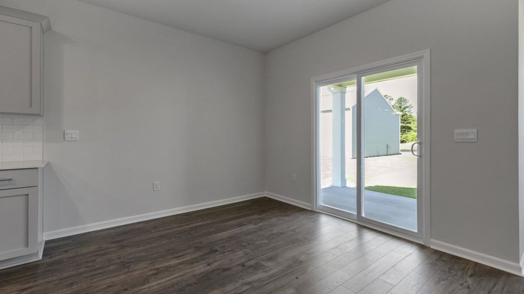 Spacious, unfurnished interior of a new home in Swift Creek Farm, Clayton (Image 12).
