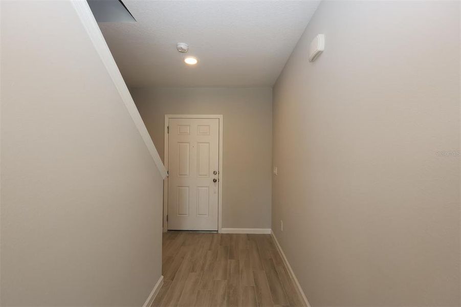 Spacious, unfurnished interior of a new home in Tyson Ranch, Orlando (Image 22).
