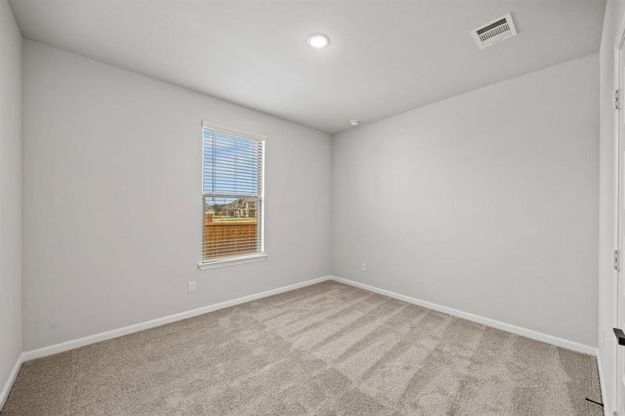 19-web-or-mls-1422-red-clover-ave