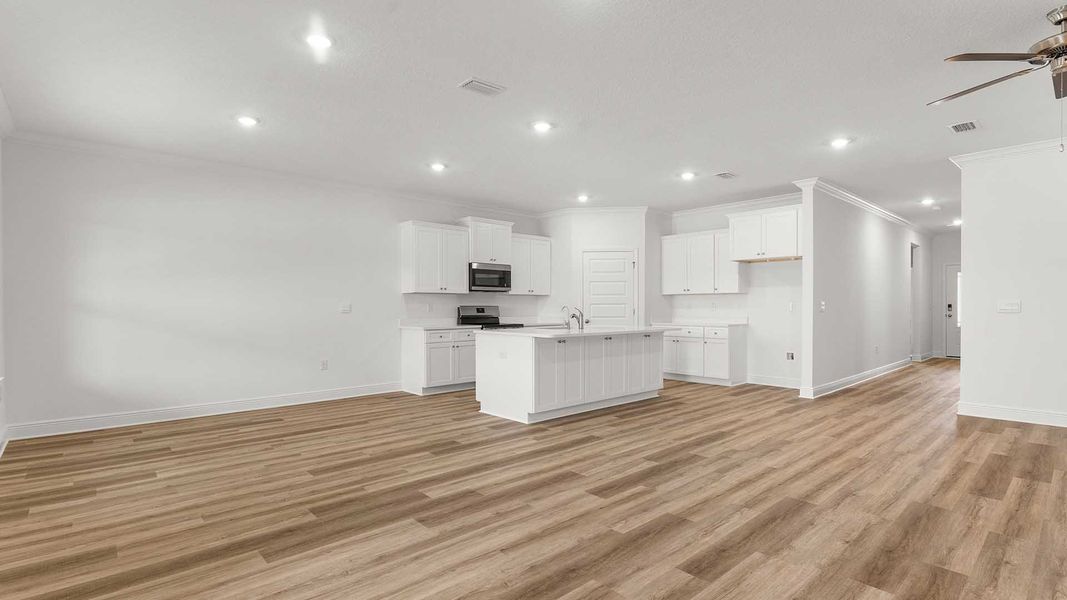 Spacious, unfurnished interior of a new home in Holley Grove at Peach Creek, Santa Rosa Beach (Image 13).