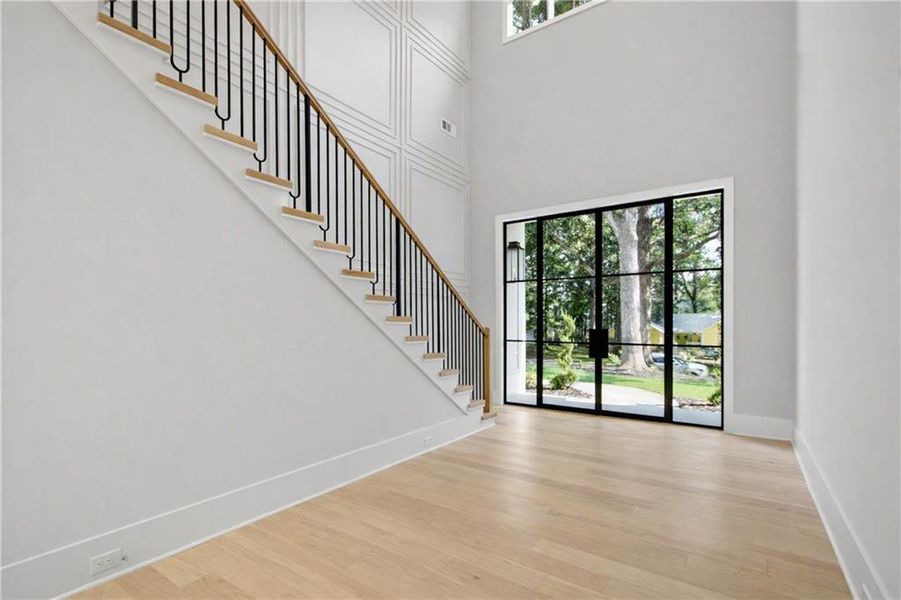 Spacious, unfurnished interior of a new home in , Alpharetta (Image 41). Spacious, unfurnished interior of a new home in , Alpharetta (Image 41).