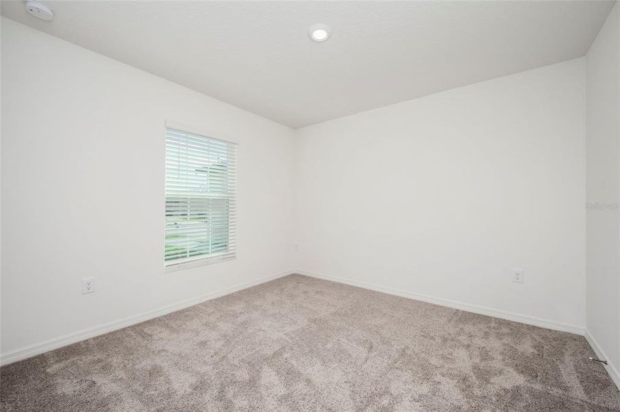 Spacious, unfurnished interior of a new home in Poinciana, Poinciana (Image 10).