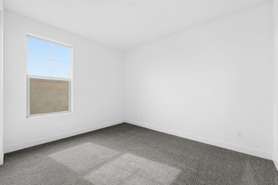 Spacious, unfurnished interior of a new home in Combs Ranch, San Tan Valley (Image 29).