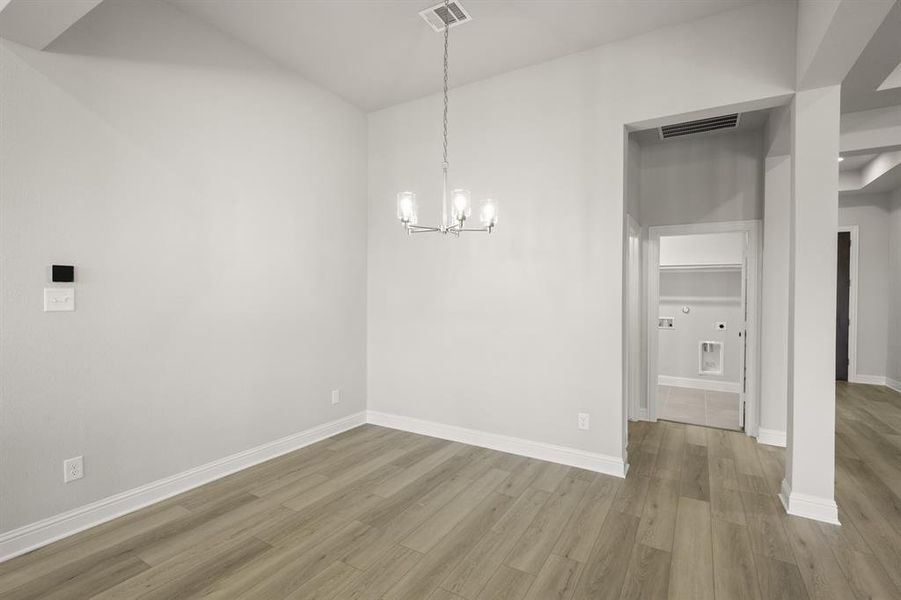 Spacious, unfurnished interior of a new home in The Retreat - Phase 1, Waxahachie (Image 22).