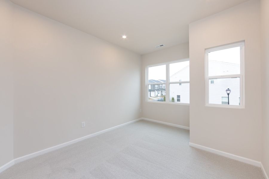 Spacious, unfurnished interior of a new home in Fifteen 15 Cannon, Charlotte (Image 40).