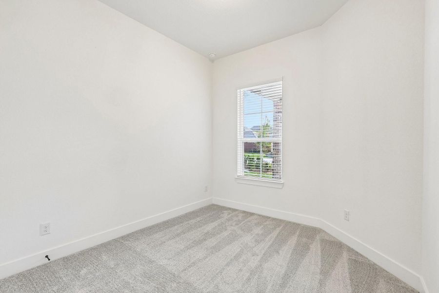Spacious, unfurnished interior of a new home in Evergreen 40s, Conroe (Image 12). Spacious, unfurnished interior of a new home in Evergreen 40s, Conroe (Image 12).