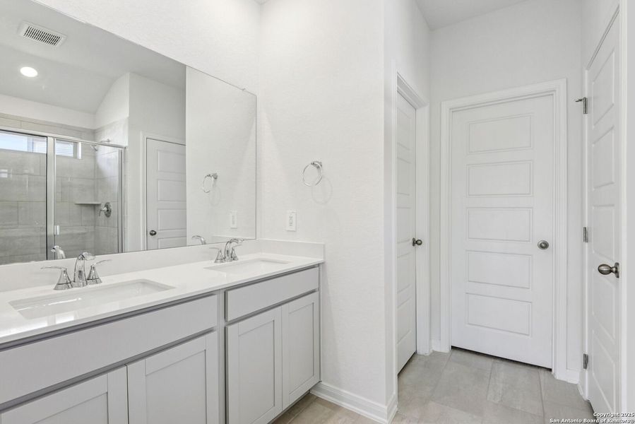 Furnished interior view inside a new home in Royal Crest, San Antonio (Image 6). Furnished interior view inside a new home in Royal Crest, San Antonio (Image 6).