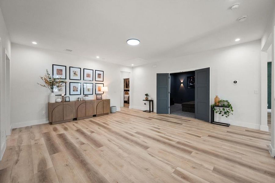 Spacious, unfurnished interior of a new home in , Dallas (Image 23). Spacious, unfurnished interior of a new home in , Dallas (Image 23).