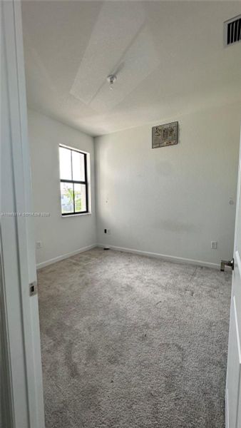 Spacious, unfurnished interior of a new home in , Homestead (Image 11).