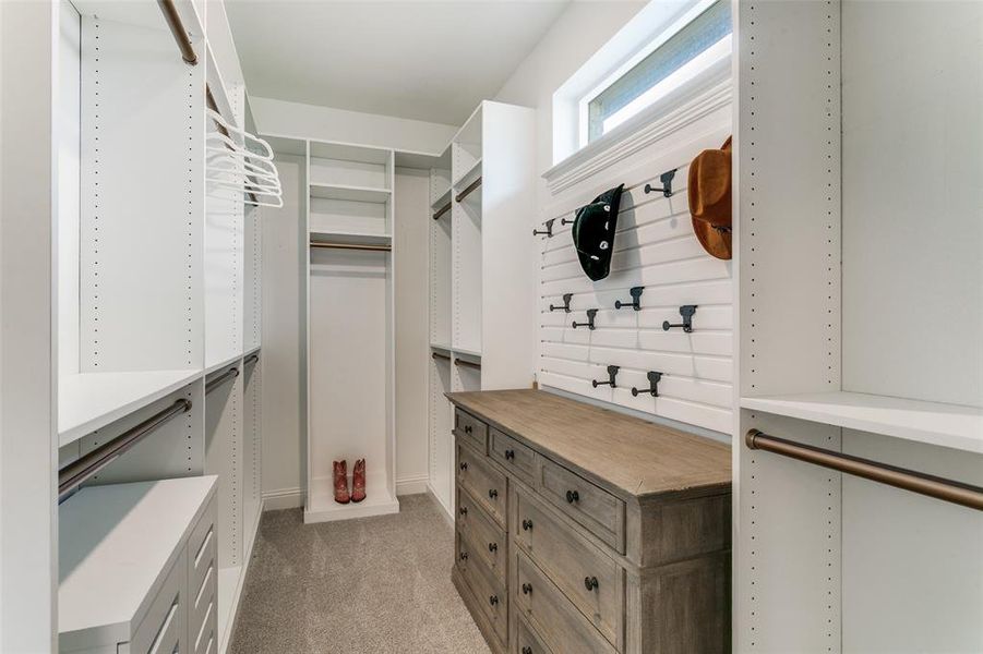 Furnished interior view inside a new home in Grand Braniff Park, Irving (Image 16).