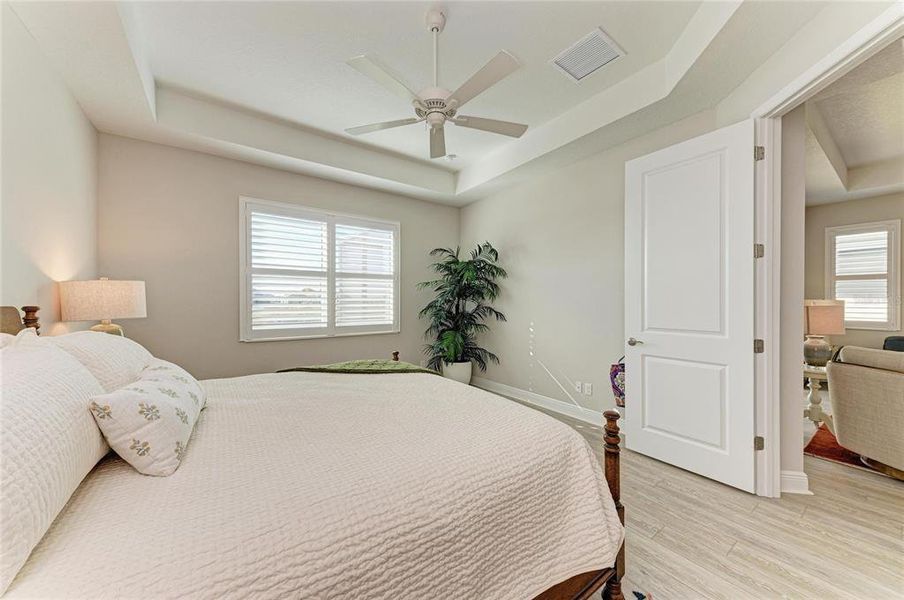 Furnished interior view inside a new home in , Bradenton (Image 14).
