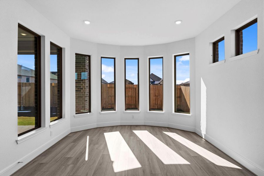 Spacious, unfurnished interior of a new home in Chambers Creek, Willis (Image 28). Spacious, unfurnished interior of a new home in Chambers Creek, Willis (Image 28).