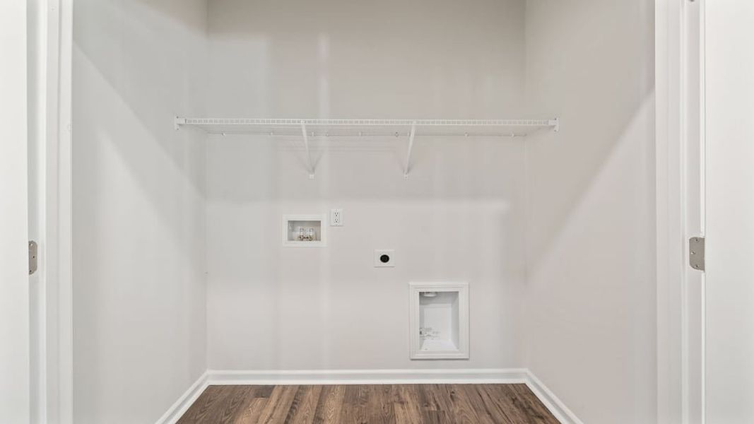 Spacious, unfurnished interior of a new home in Baxter Village, Boiling Springs (Image 27).