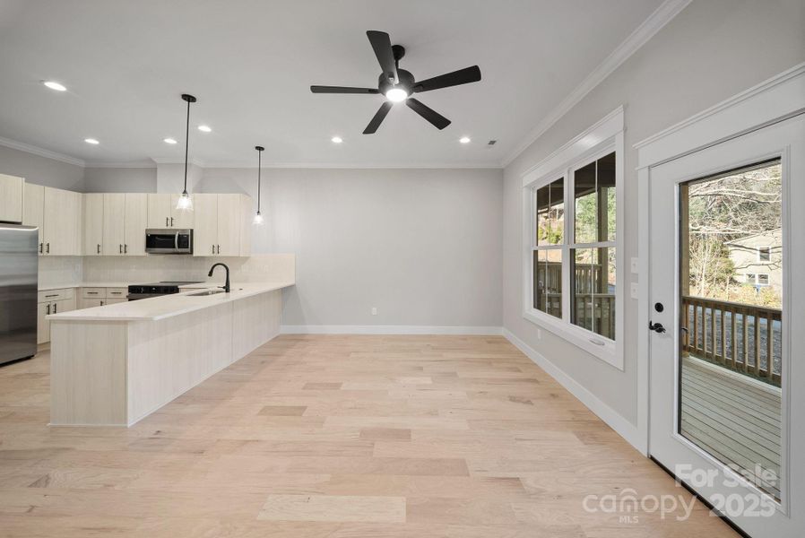 Spacious, unfurnished interior of a new home in , Asheville (Image 16).