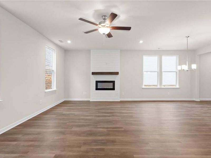 Spacious, unfurnished interior of a new home in The Village at Shallowford, Kennesaw (Image 20).