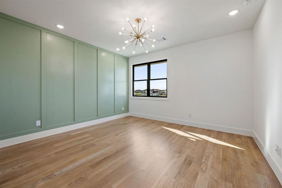 Spacious, unfurnished interior of a new home in The Resort on Eagle Mt. Lake, Fort Worth (Image 27).