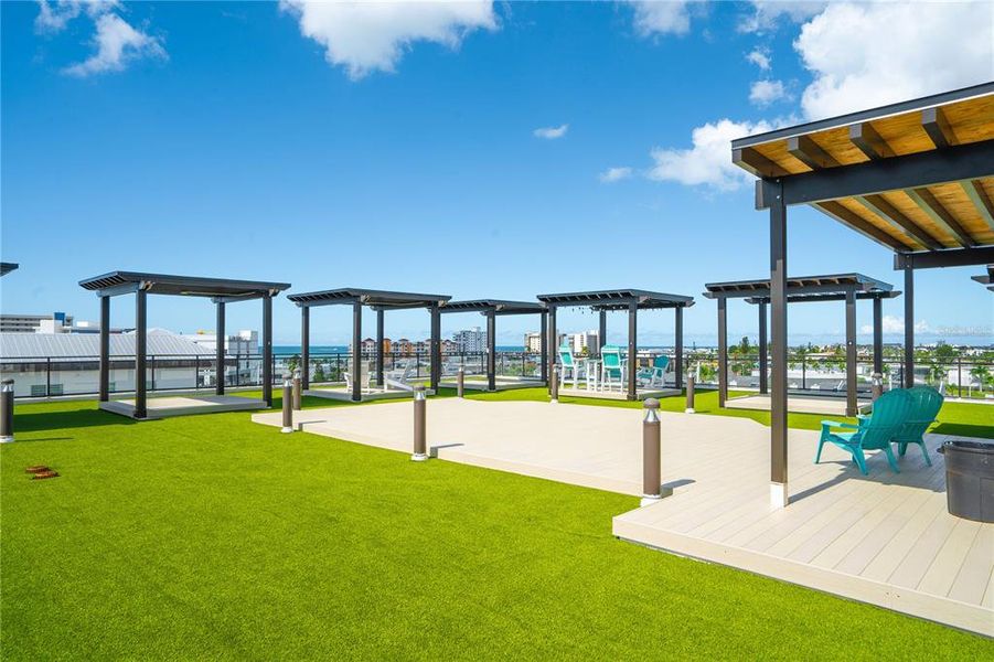 Community amenities in , Madeira Beach (Image 55).